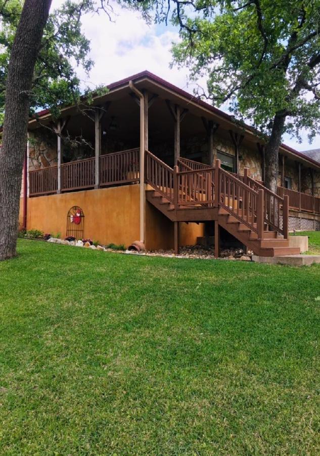 Casa Del Rio Bed And Breakfast Bastrop Exterior photo